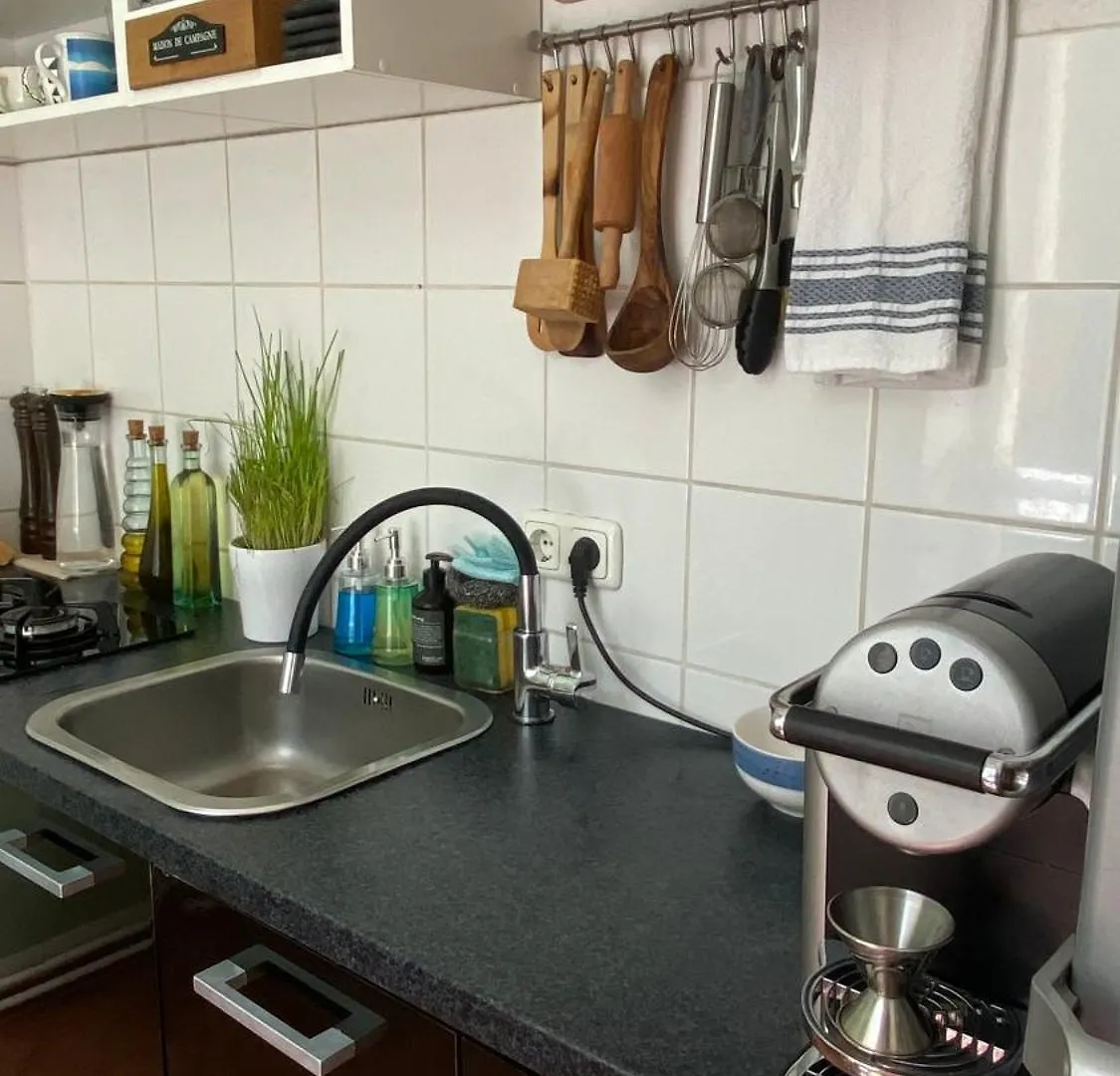 Room 1 Berlim